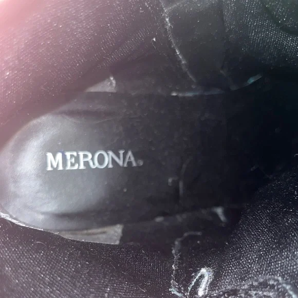 Sleek Black Ankle Boots for Women - Picture 6 of 6